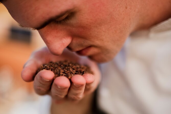 The Art of Chocolate Making Bean-To-Bar Experience in Cape Town - How to get the most from the tasting