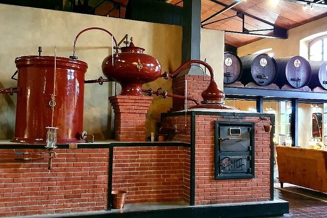 Vine Hopper: Hop-On Hop-Off Wine Tour - Southern Route - Six stops on the Southern Route